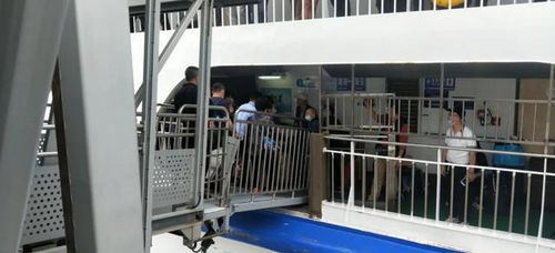 17號臺(tái)風(fēng)來襲，湛江西站滯留旅客388名，全市領(lǐng)導(dǎo)緊急疏運(yùn)成功